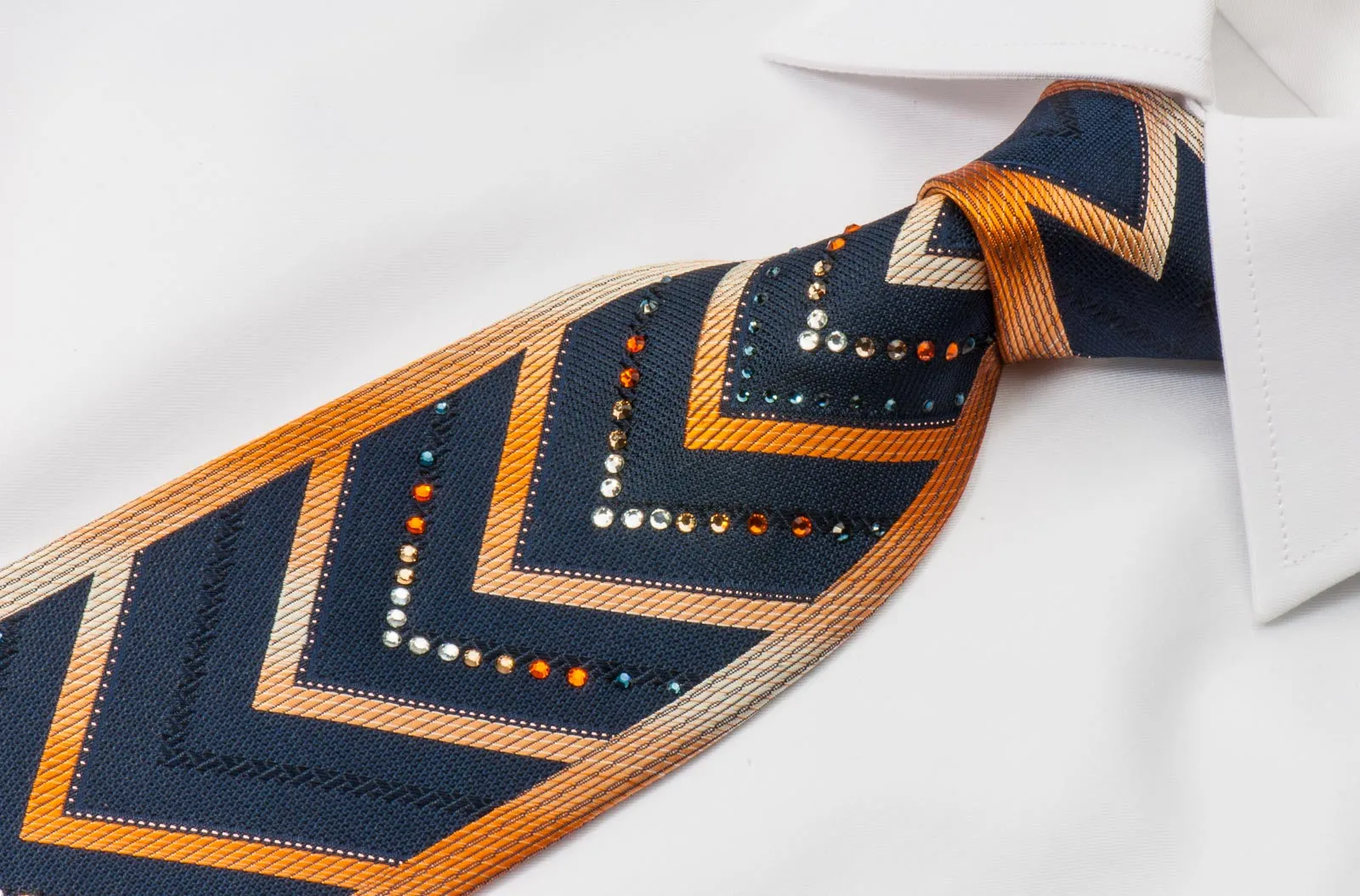 Perry Ellis Men's Rhinestone Silk Necktie Orange Chevron V Stripes On Black Silk